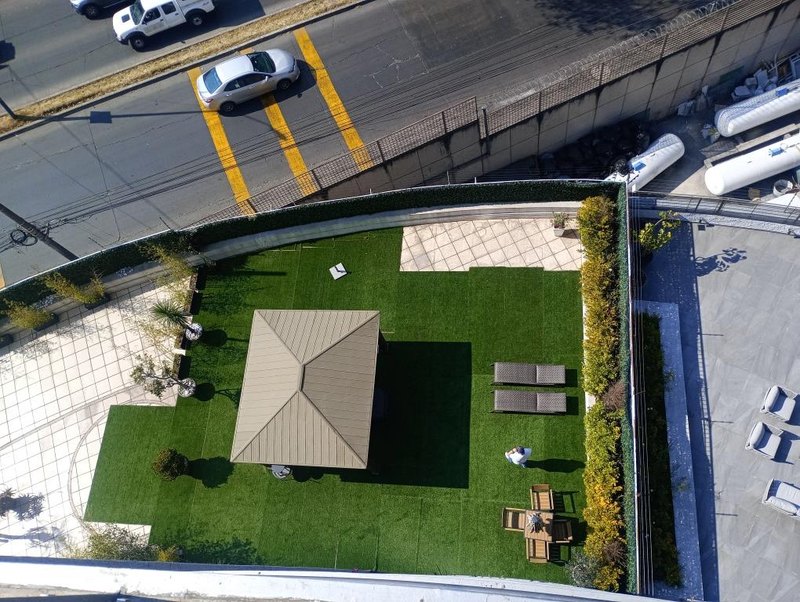 Jardín común con el kiosco, visto desde arriba